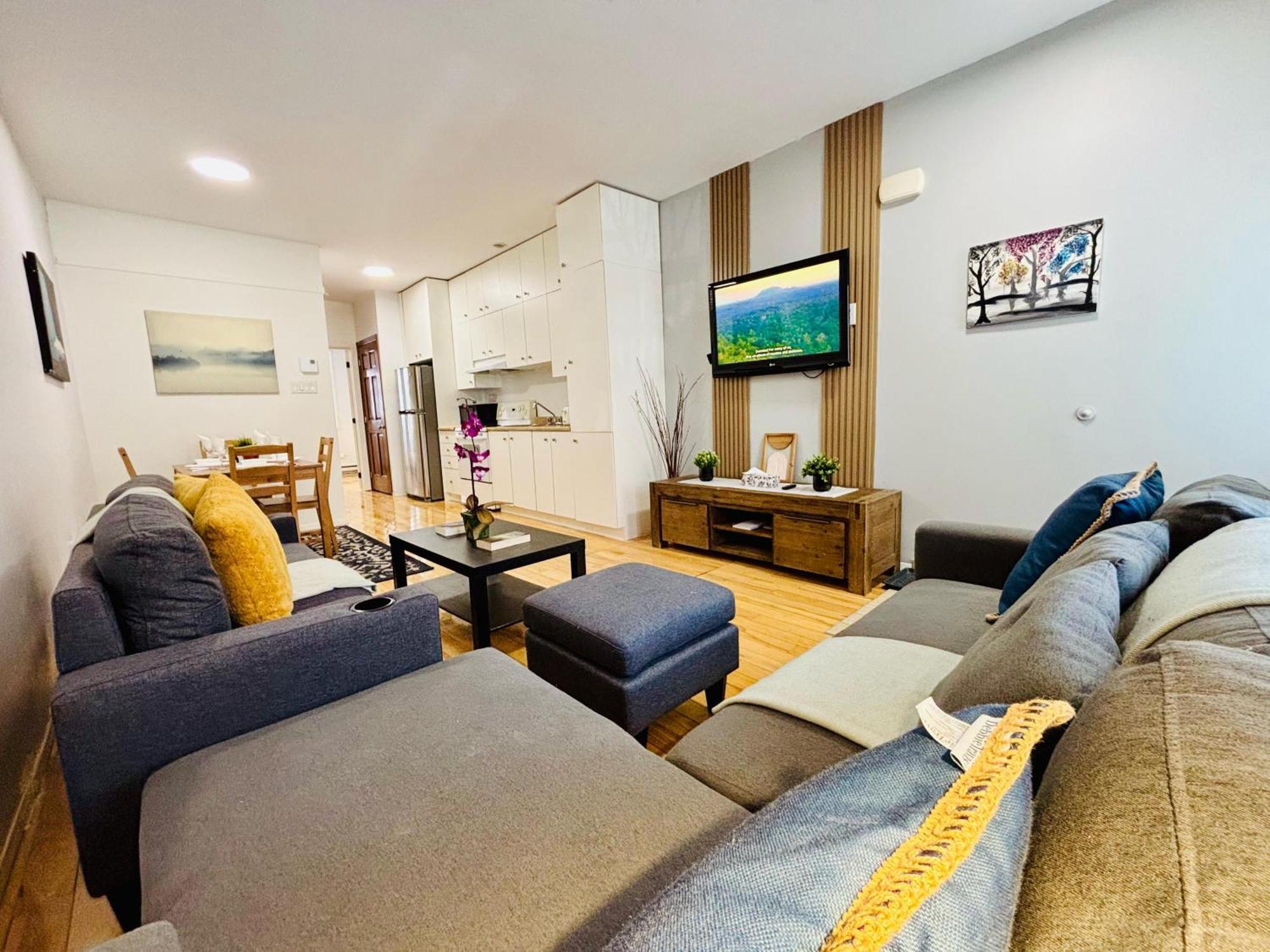 Modern And Cozy Unit * Montreal