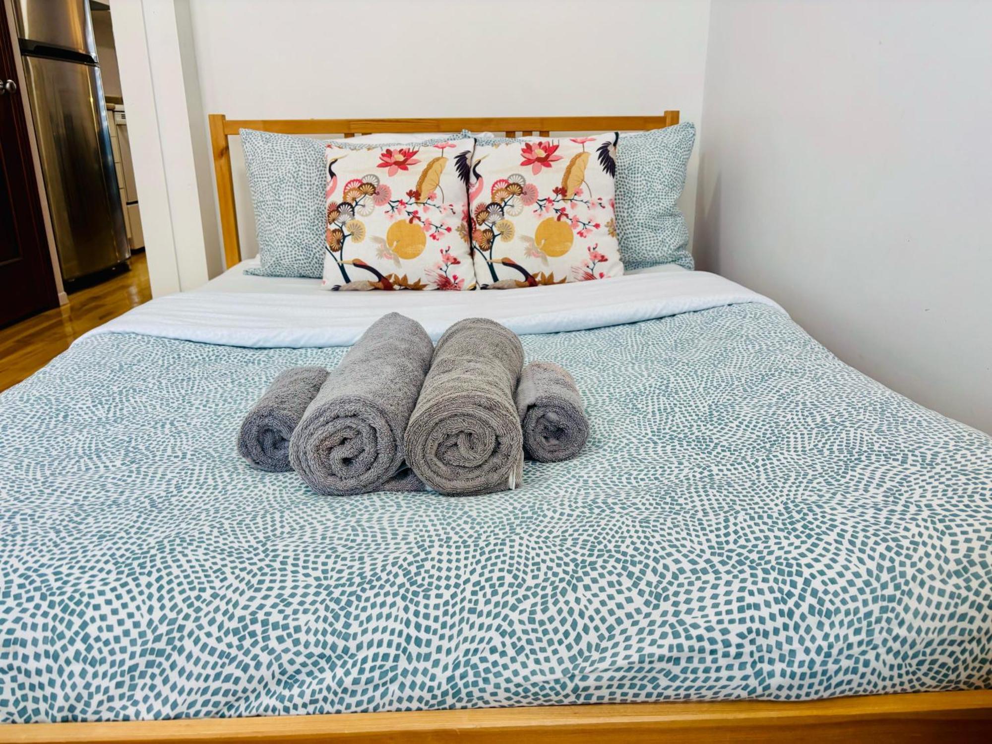 Modern And Cozy Unit