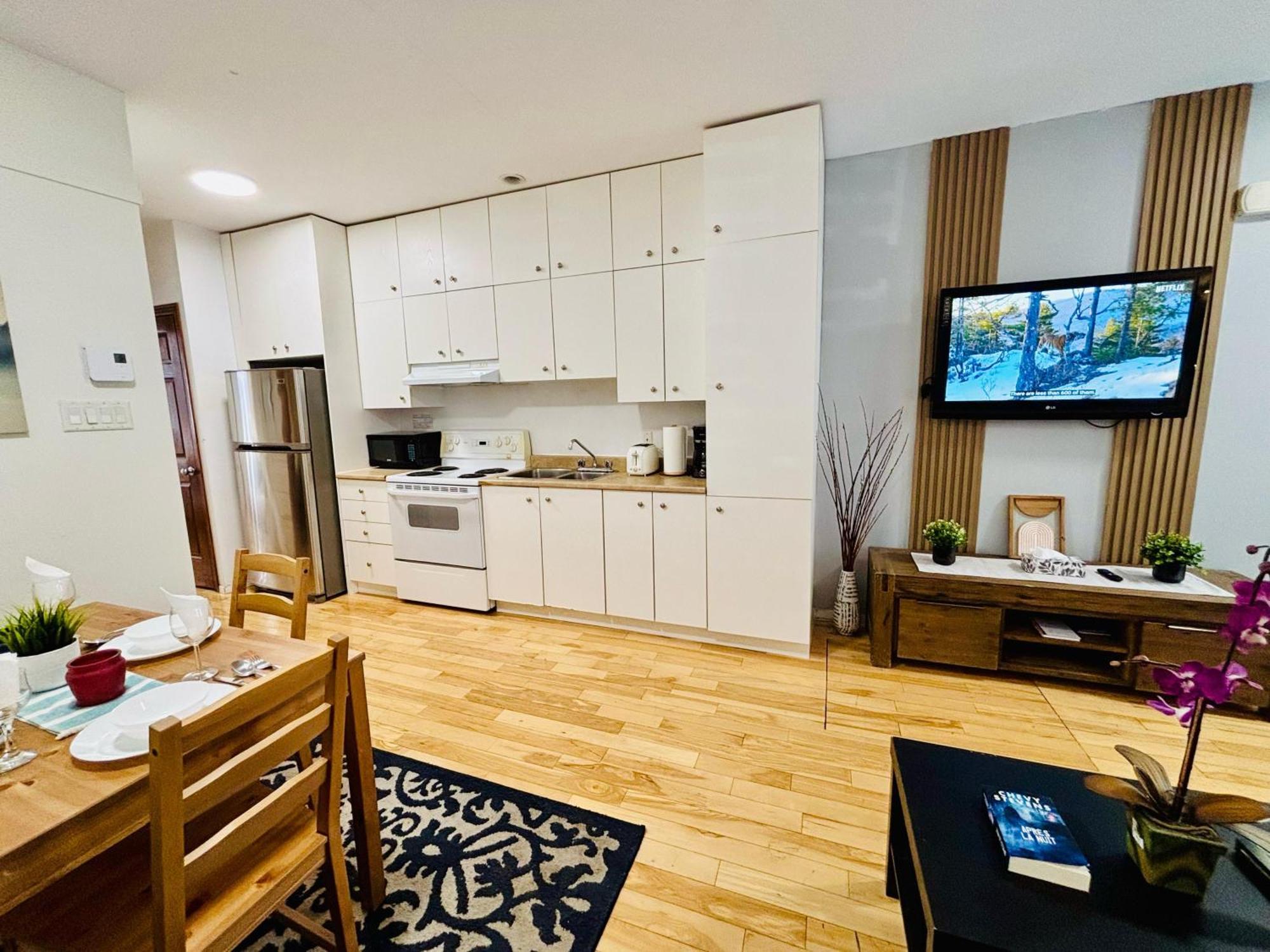 Modern And Cozy Unit