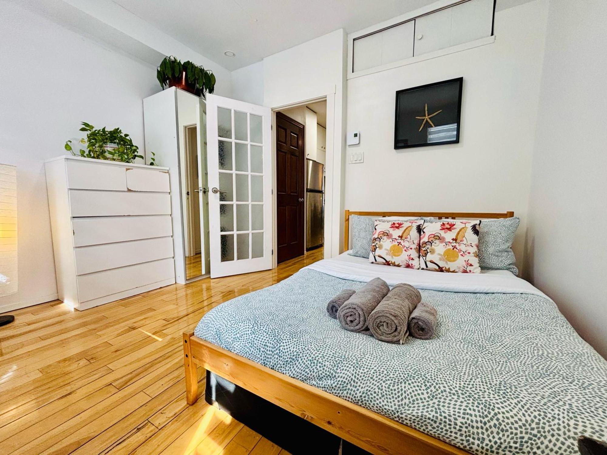 Modern And Cozy Unit