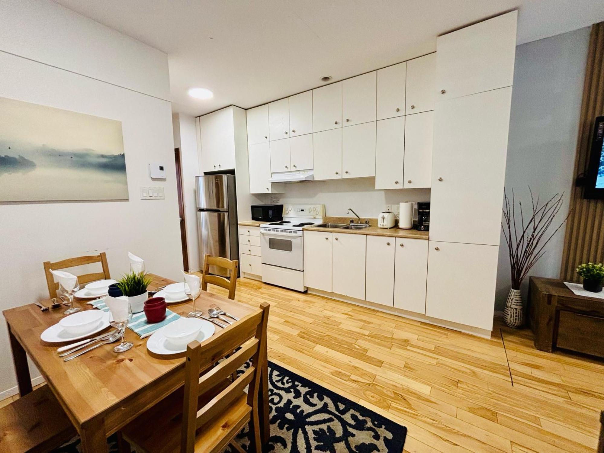 Apartment Modern And Cozy Unit